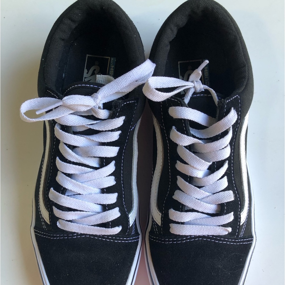 Vans Ultra Cush Lite Mens 9.5 Womens 11 Blk/White 500383 Great Pre-owned Cond.